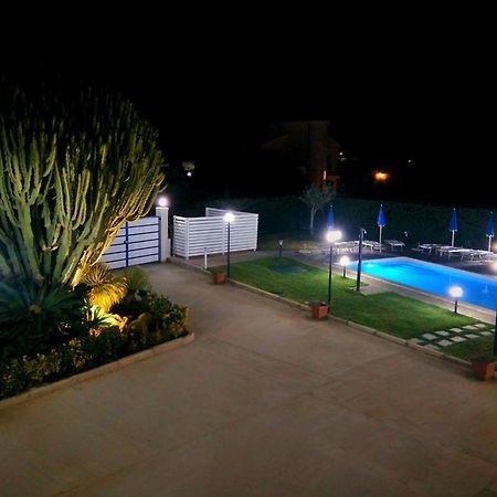 Residence Villa Eva Сиракуза Екстериор снимка