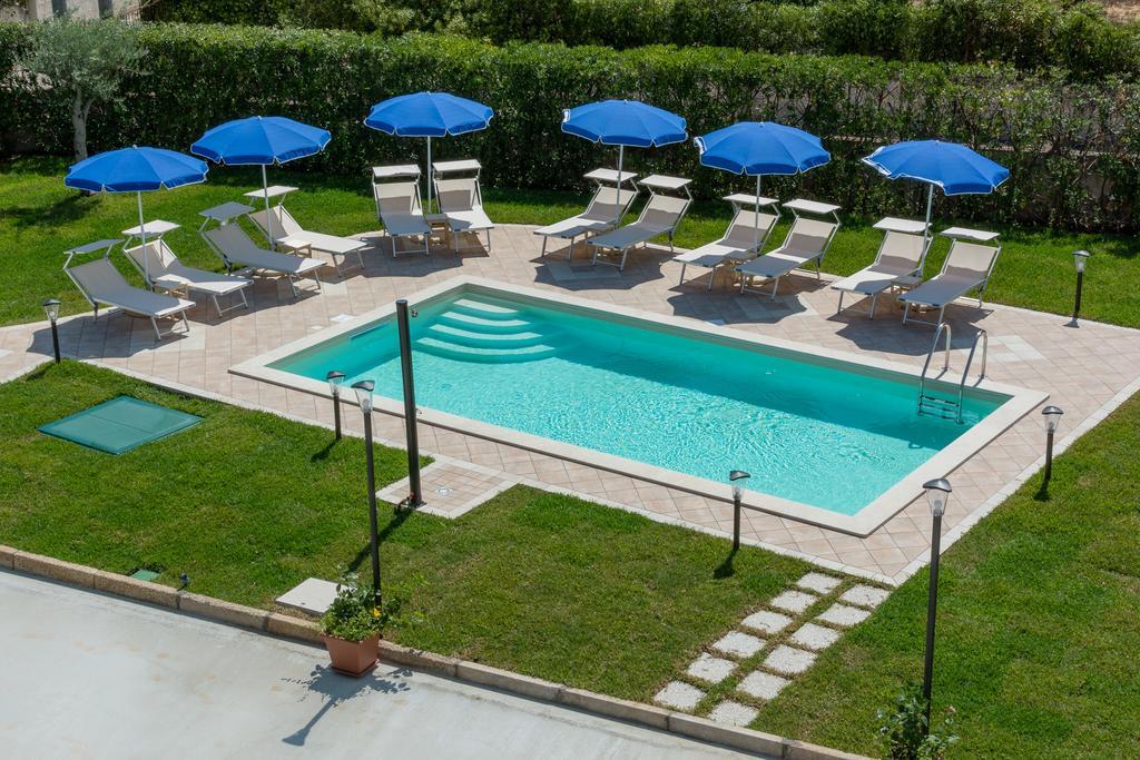 Residence Villa Eva Сиракуза Екстериор снимка