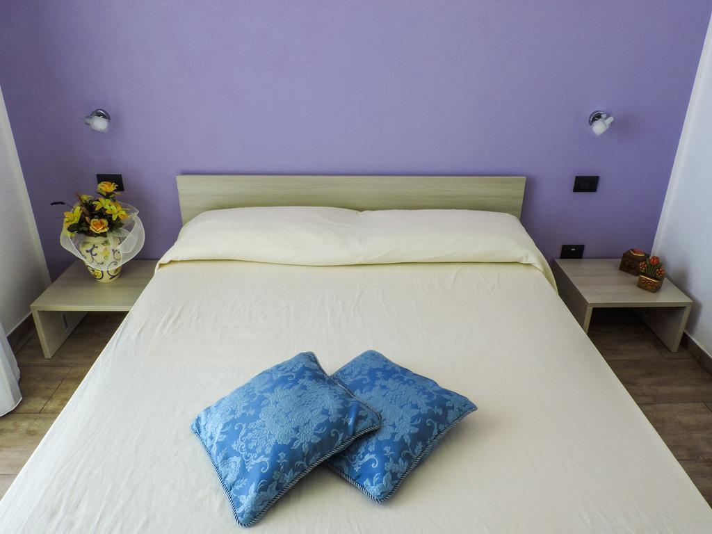 Residence Villa Eva Сиракуза Стая снимка