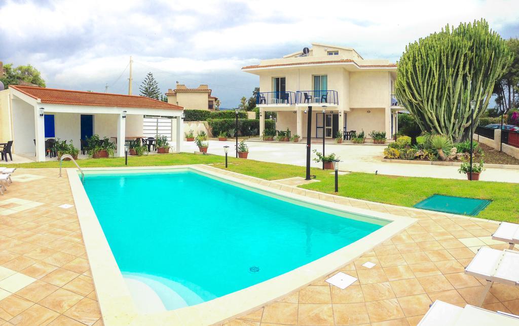 Residence Villa Eva Сиракуза Екстериор снимка